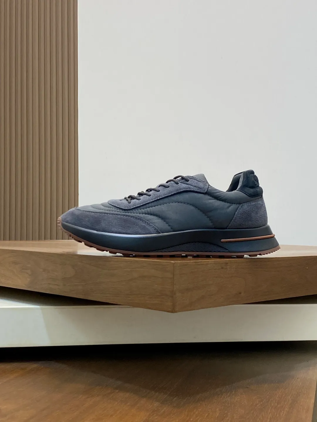 💰740 Loro Piana - Classic casual shoes, men's lace-up casual shoes and sneakers, high-quality lightweight and comfortable fabrics, suitable for outdoor leisure, the color scheme is young and energetic, and it looks great with sportswear or casual suits! Code number: 39-44 (38, 45, 46, can be customized